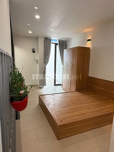Cho thuê căn hộ mini có bán công, DT 25m2, giá 3,5 tr
