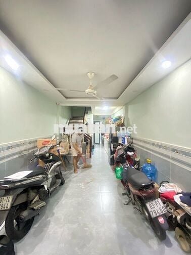 IÊU PHẨM PHỐ ẨM THỰC PHAN XÍCH LONG, HẺM XE TẢI, 40M2, NHỈNH 7,9TY