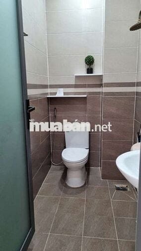 NHÀ MẶT TIỀN - MỚI ĐẸP - CÓ NỘI THẤT, MÁY LẠNH