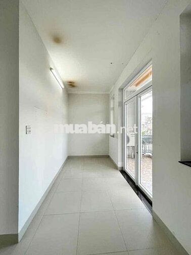 CHO THUÊ NHÀ ĐẸP GÓC 2 MẶT TIỀN LÊ CHÂN