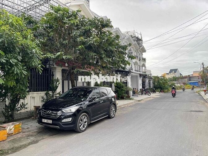 Đất 4.5x27m, Shr, Mt nhựa 8m Thông Vị Trí đẹp 1/100m Lê Thị Hà