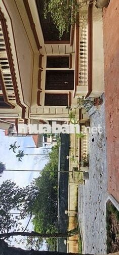 Cần cho thuê căn biệt thự View sông Hồng
