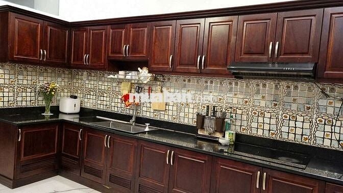 NHÀ MẶT TIỀN - MỚI ĐẸP - CÓ NỘI THẤT, MÁY LẠNH