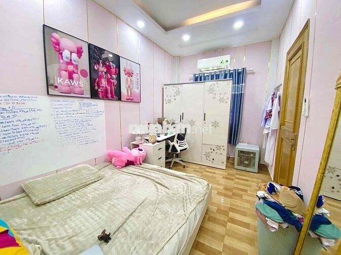 LÊN SÀN EM CHÂN DÀI 4 TẦNG NHÀ ĐẸP HẺM XE HƠI THÔNG LÊ ĐỨC THỌ GÒ VÂP