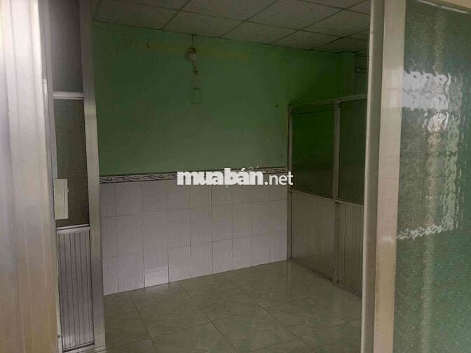 Bán nhà mặt tiền đường Lê Thị Hoa