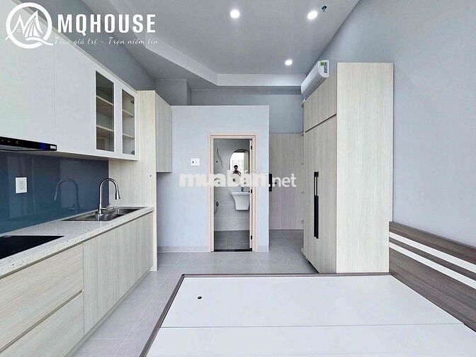 Studio ban công - Full NT - Trung tâm Quận 7