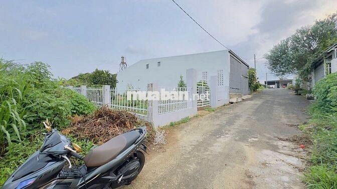 Đất sài gòn 1700m2 giá ngộp 490tr