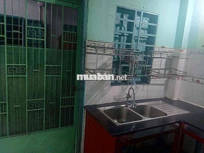 Bán nhà mặt tiền đường Lê Thị Hoa