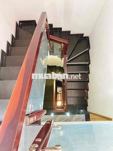 LÊN SÀN EM CHÂN DÀI 4 TẦNG NHÀ ĐẸP HẺM XE HƠI THÔNG LÊ ĐỨC THỌ GÒ VÂP