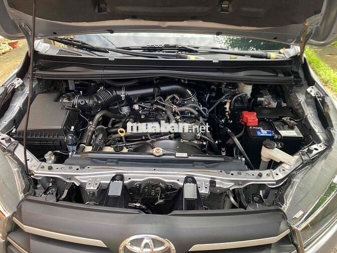 Toyota Innova 2017 2.0E - 138000 km