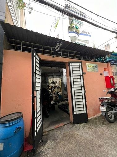 Bán nhà 90/6/11 Nguyễn Phúc Chu. P.Tân Sơn. 4.65m x 25m. Dưới 80tr/m