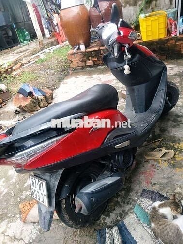 Xe 9 chủ đang chạy