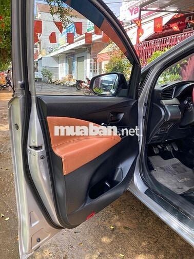 Toyota Innova 2017 2.0E - 138000 km