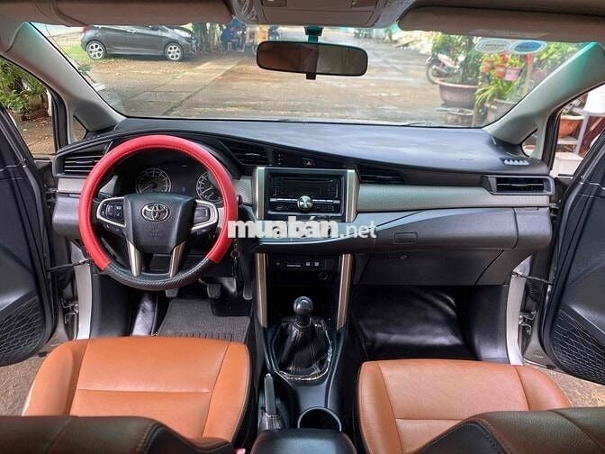 Toyota Innova 2017 2.0E - 138000 km