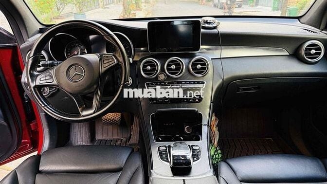 Mercedes Benz GLC Class 2020 - 50000 km
