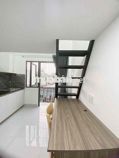 DUPLEX BAN CÔNG RỘNG, FULL NỘI THẤT, GẦN IUH, VLU, EMART