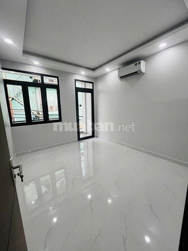 Nhà hai mặt tiền trước sau, 02 Tầng, DT 4,6x23m
