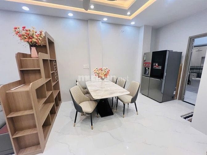 Nhà hai mặt tiền trước sau, 02 Tầng, DT 4,6x23m