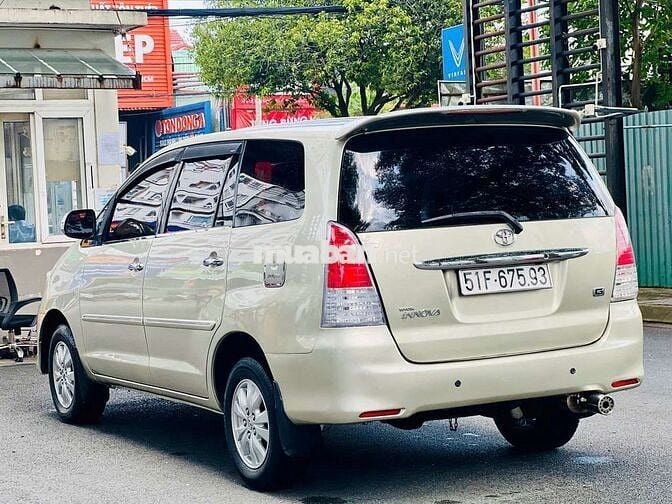 Toyota inova 2009 G