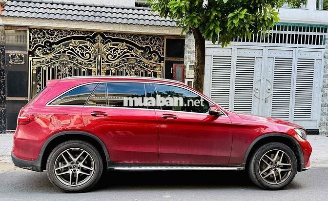Mercedes Benz GLC Class 2020 - 50000 km