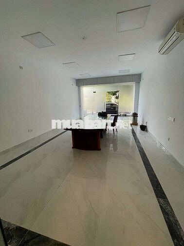 Cho thuê Shophouse 135m² full TM DH giá 35tr/tháng Vinhomes GL