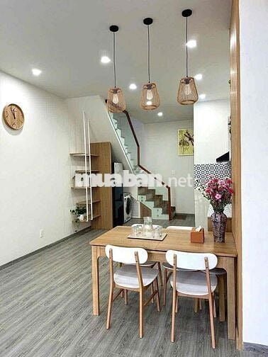 GẦN TTTM GIGAMAL NHÀ DTSD 120M SÂN Ô TÔ 2PN 3WC FULL NỘI THẤT CAO CẤP