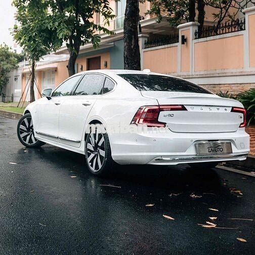 Volvo S90 2024 không khác xe mới- Trả trước 700tr