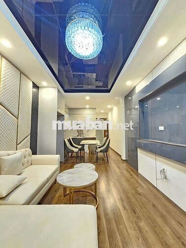 Nhà CỔ LINH-THẠCH BÀN-LONG BIÊN-2Ôtô tránh nhau-THANG MÁY-Kinh doanh .