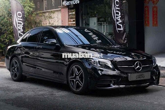 Mercedes C300 AMG Đklđ 2020- trả trước 350