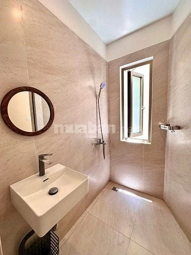Bán gấp nhà 4PN Trần Bình Trọng Q5, giá 3,15, (60,7m2), hẻm oto 5m.