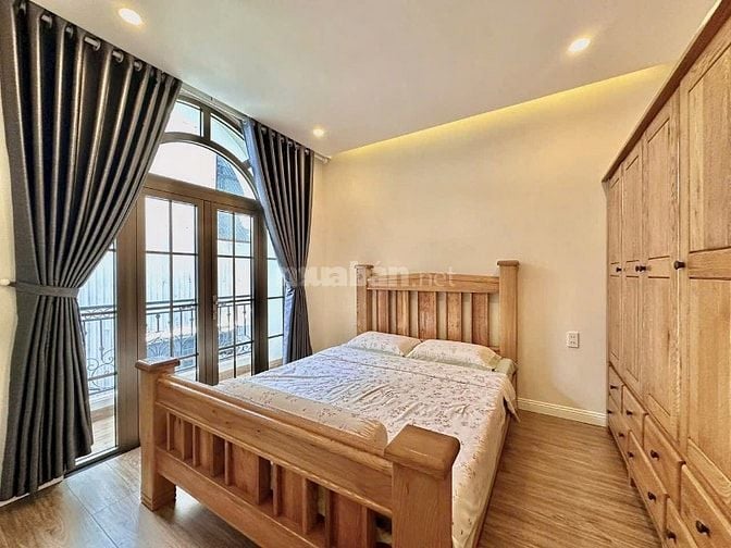 Bán gấp nhà 4PN Trần Bình Trọng Q5, giá 3,15, (60,7m2), hẻm oto 5m.