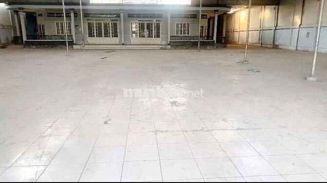 NHÀ XƯỞNG MT QL1A - ĐẤT GẦN FULL THỔ CƯ - CẦN BÁN !