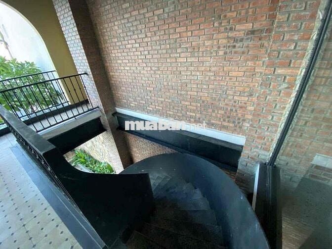 MẶT BẰNG CHO THUÊ ĐƯỜNG NGUYỄN TẤT THÀNH