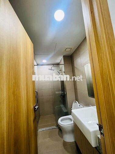 Cho thuê EMERALD căn hộ 2PN - 2WC -1 KHO. GIÁ 15.5tr ( Full Nội Thất )