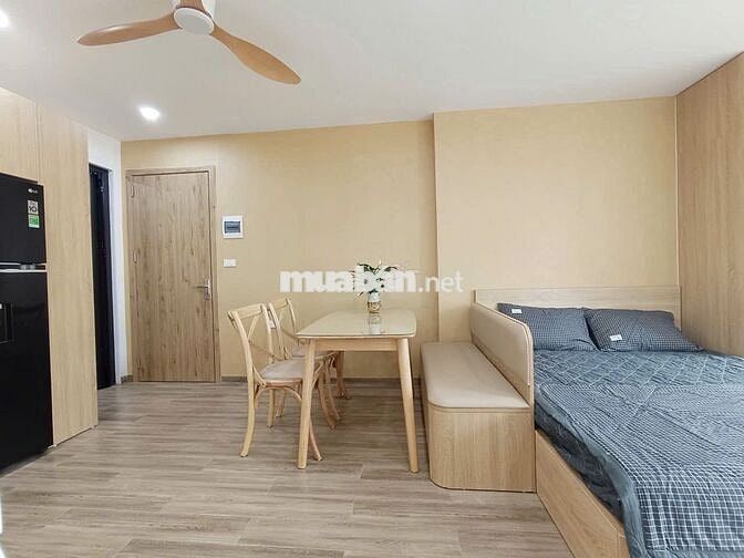 NHÀ MỚI SIÊU ĐẸP FULL ĐỒ BAN CÔNG CỰC THOÁNG NGAY VINCOM TRẦN DUY HƯNG