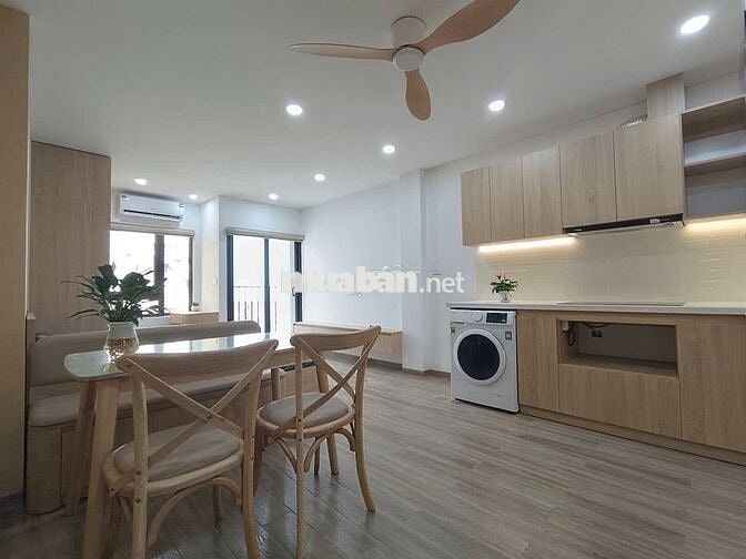 NHÀ MỚI SIÊU ĐẸP FULL ĐỒ BAN CÔNG CỰC THOÁNG NGAY VINCOM TRẦN DUY HƯNG