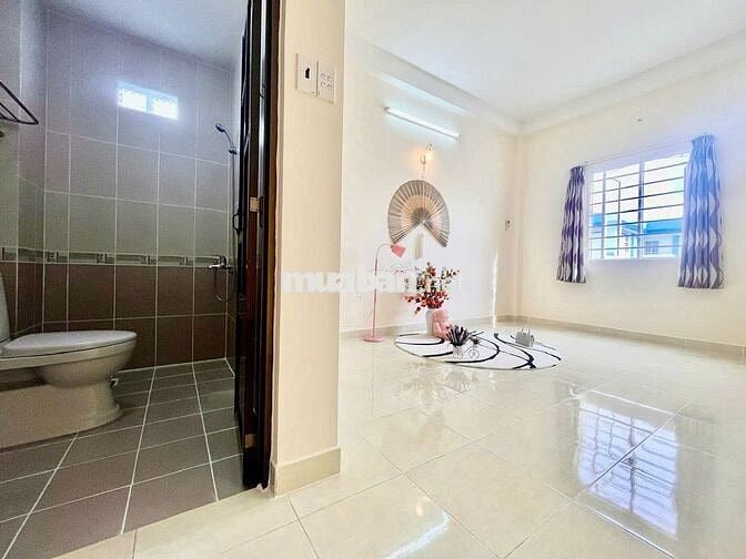 CHO THUÊ PHÒNG THOÁNG NGAY CÔNG VIÊN LÊ THỊ RIÊNG QUẬN 10