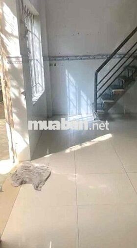 Cho thuê nhà cầu Bình Phước,/đs 12,p.HBP 2 tầng giá 6tr TL