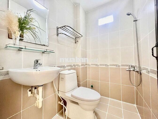 CHO THUÊ PHÒNG THOÁNG NGAY CÔNG VIÊN LÊ THỊ RIÊNG QUẬN 10