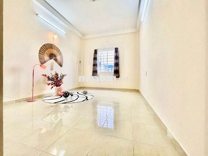 CHO THUÊ PHÒNG THOÁNG NGAY CÔNG VIÊN LÊ THỊ RIÊNG QUẬN 10