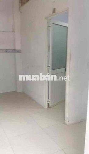 Cho thuê nhà cầu Bình Phước,/đs 12,p.HBP 2 tầng giá 6tr TL