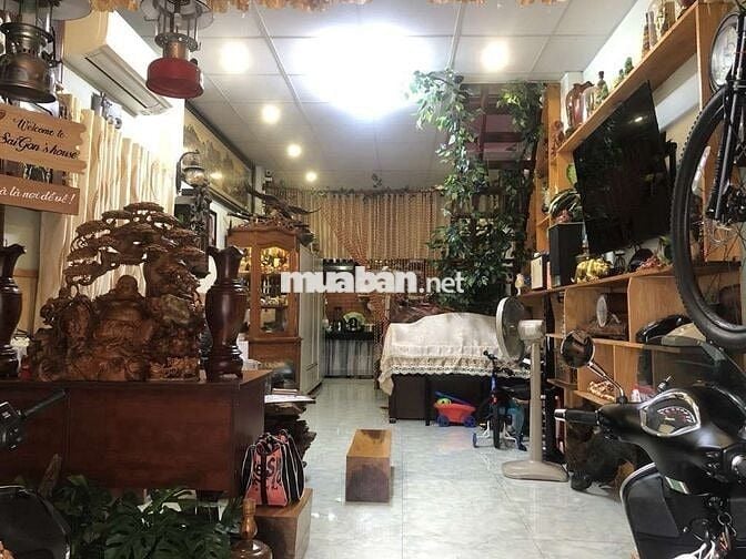 NHÀ ĐẸP 3TẦNG -TÂN BÌNH -3.3 × 11M - GẦN CÔNG VIÊN LÊ THỊ RIÊNG-4.X TỶ