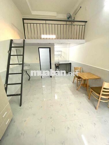 PHÒNG GÁC CAO KHÔNG ĐỤNG ĐẦU 448/20 Trường Chinh