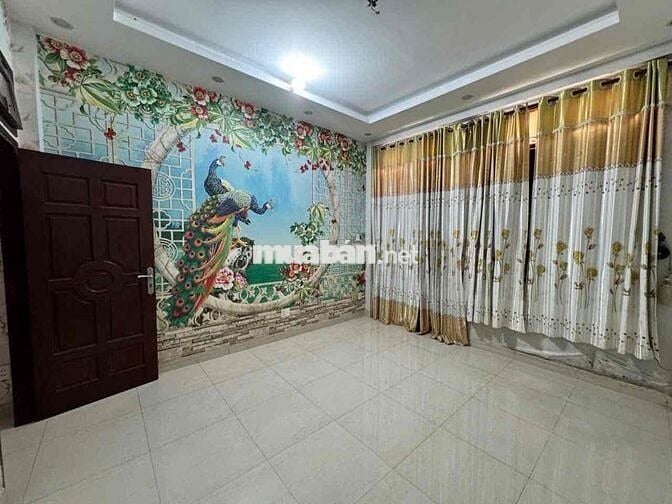 cho thuê nhà 78// đs 51 (4x13) trệt , 2 lầu , 4pn, 3wc  hẻm 4m