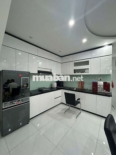 Nhà Đẹp 3 Tầng Kiên Cố Hoà Phú 10 - Hoà Minh - Gần Biển