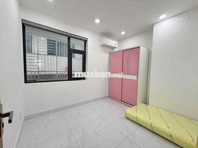 SIÊU HỜI STUDIO TÁCH BẾP CỬA SỔ - GẦN UEH, VHU, TDTU
