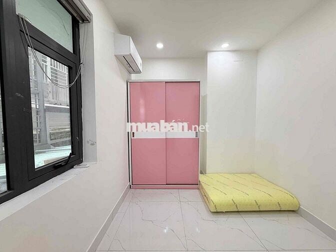 SIÊU HỜI STUDIO TÁCH BẾP CỬA SỔ - GẦN UEH, VHU, TDTU