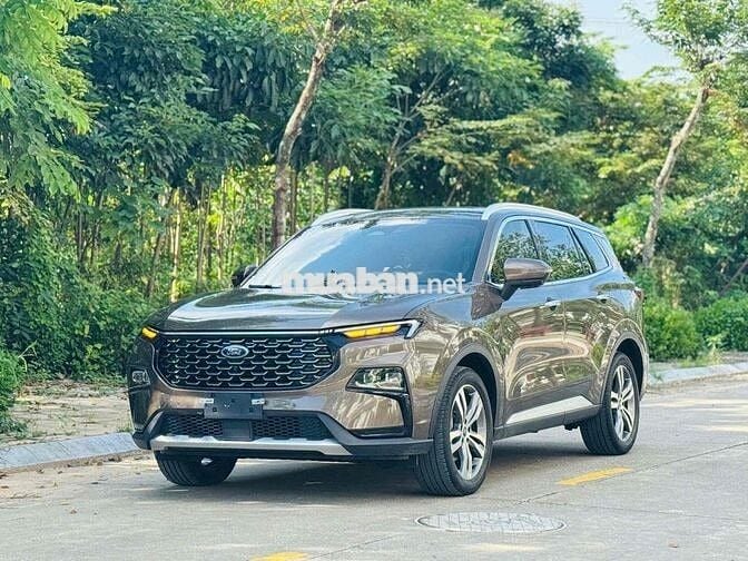Ford Territory Titanium X 1.5 AT sản xuất 2024