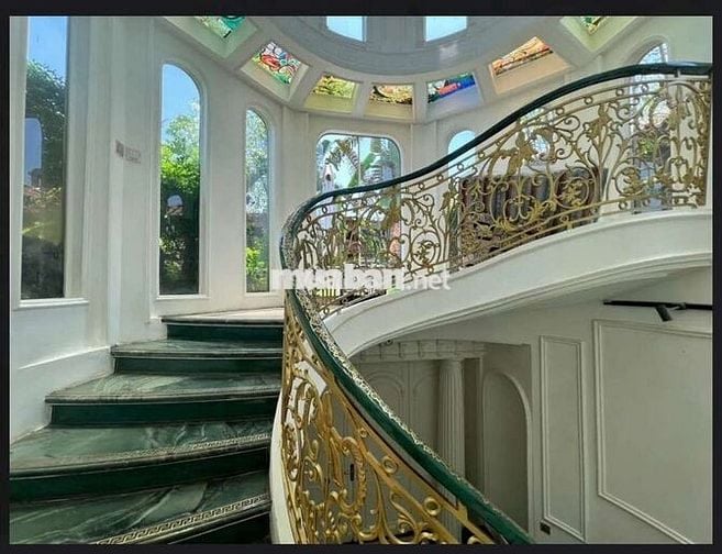 Tôi cần bán nhà Biệt Thự KĐT Thành Phố Giao Lưu, 4tầng full nội thất