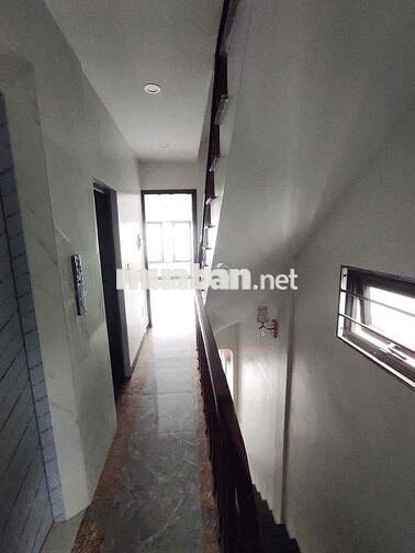 Hơn 6 tỷ có nhà mới thang máy Thượng Phúc-Mặt ngõ oto tránh-42m*5T;4N